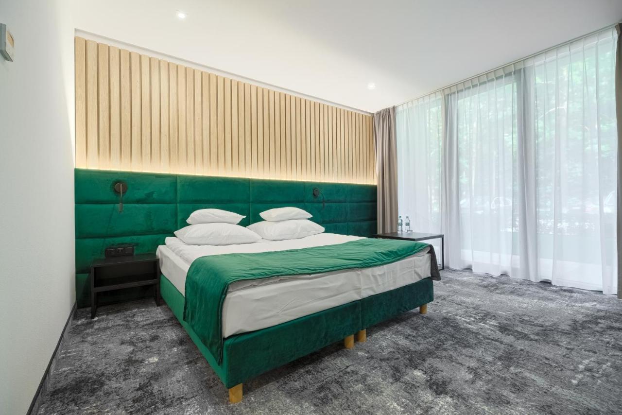 Szumy Park Hotel & Restaurant Сусець Екстер'єр фото